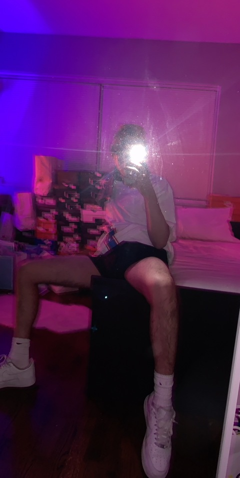 aaronwby header picture leakfans.com