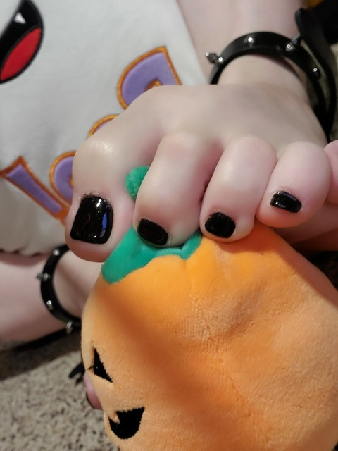 absinthe_deville header picture leakfans.com