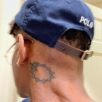 adiontis profile picture leakfans.com