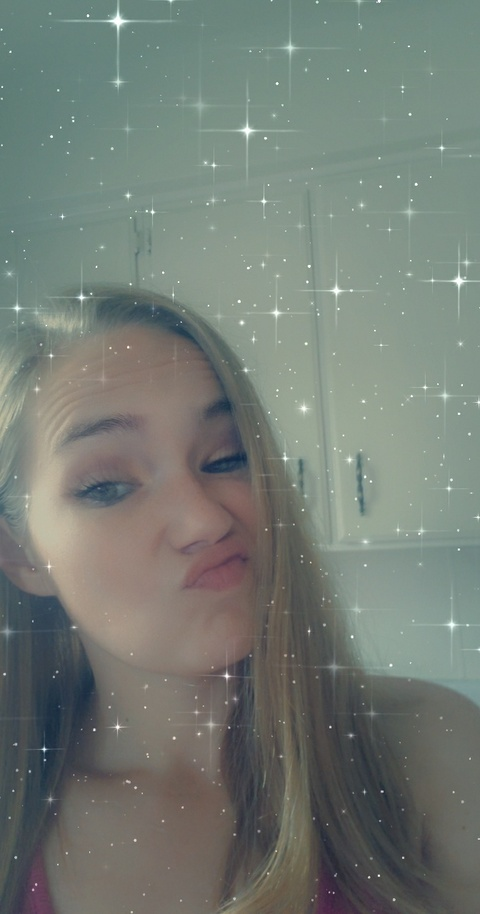 akkisser89 header picture leakfans.com