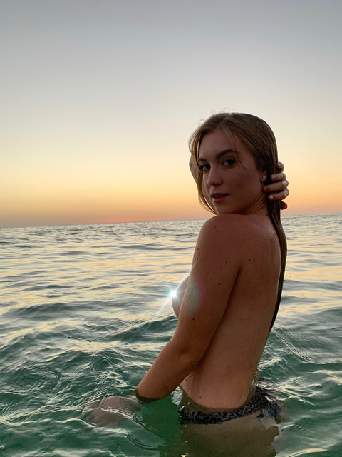 alessandraasy header picture leakfans.com