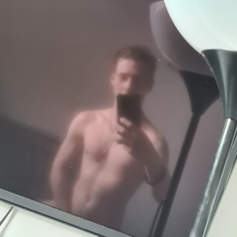 alfiemcb header picture leakfans.com