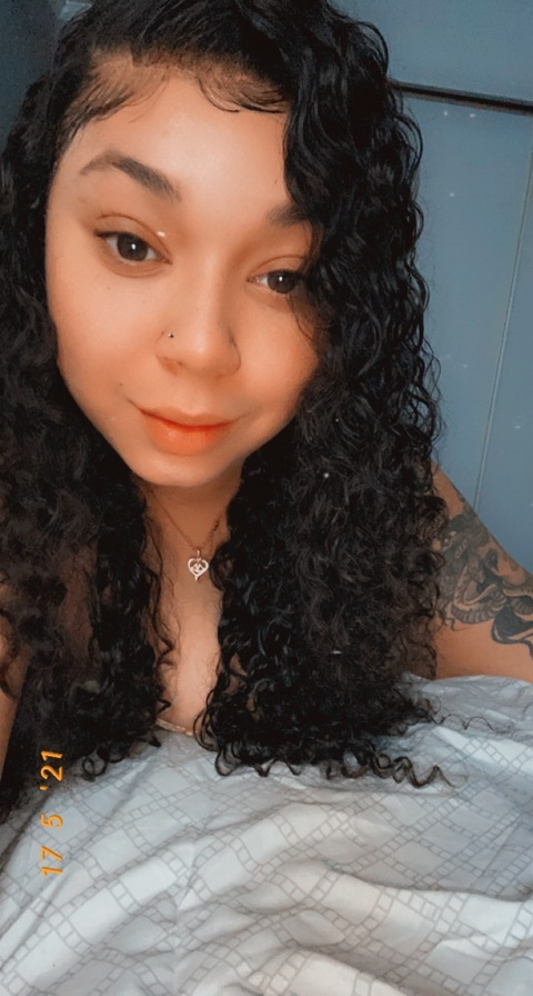 aliezah.luv header picture leakfans.com