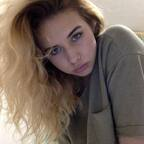 alismonrov18 profile picture leakfans.com