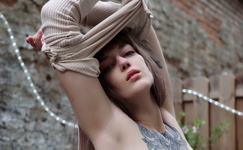 alisuicide header picture leakfans.com