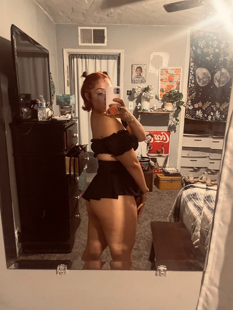 allyboo000 header picture leakfans.com