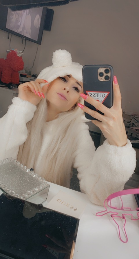 alvin122 header picture leakfans.com