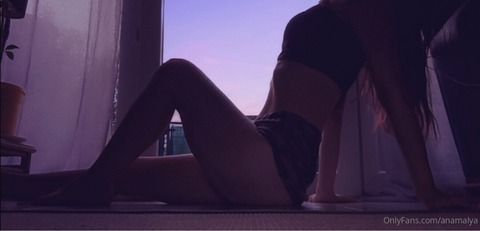 anamalya header picture leakfans.com