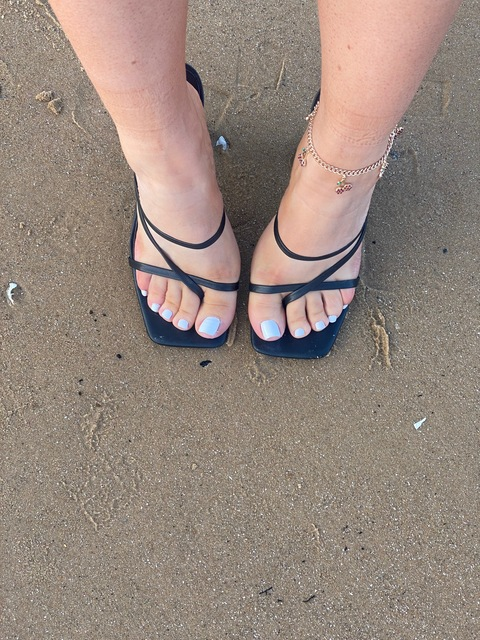 angelinafoxxx header picture leakfans.com