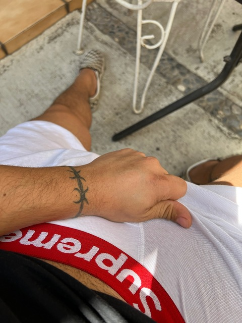 angelowking header picture leakfans.com