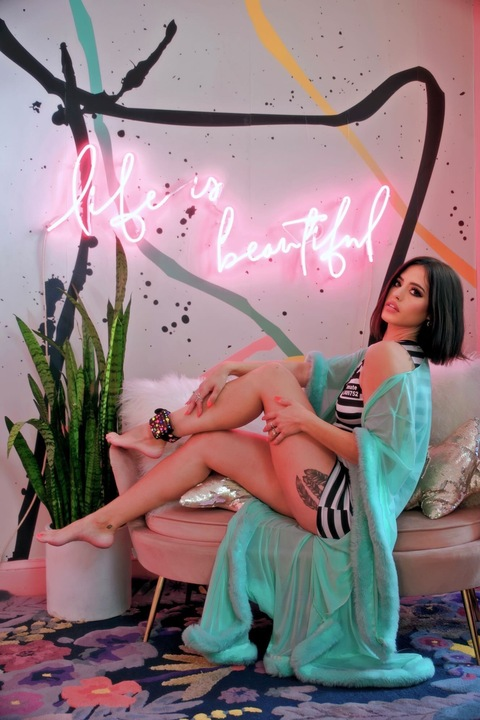 anklemonitorbaddie header picture leakfans.com