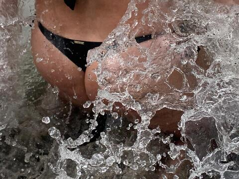 anncarvecson header picture leakfans.com