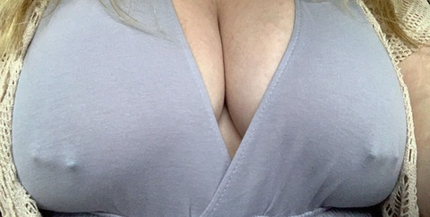 anne20 header picture leakfans.com