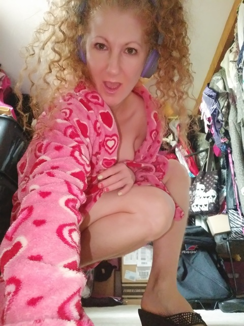 anniebody header picture leakfans.com