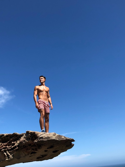 antoniocriv header picture leakfans.com