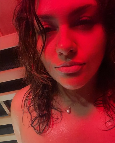 anyce.g header picture leakfans.com