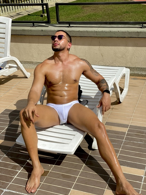 anyelosuarez7 header picture leakfans.com