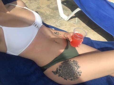 aprilgreys header picture leakfans.com