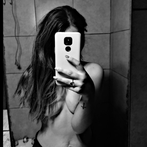 arantxxa28 header picture leakfans.com