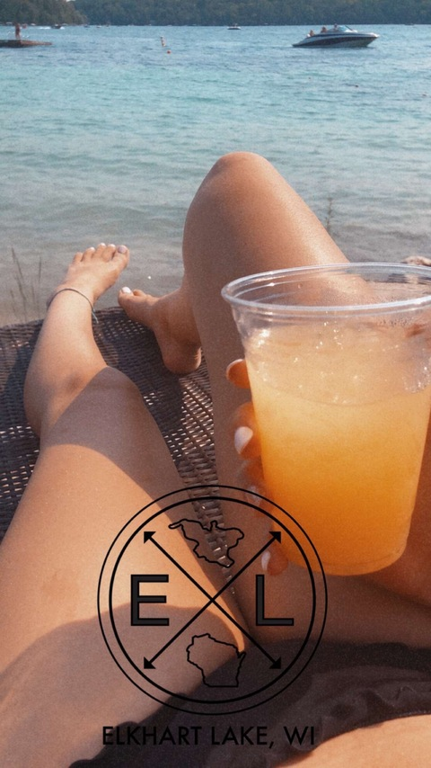 arianash header picture leakfans.com