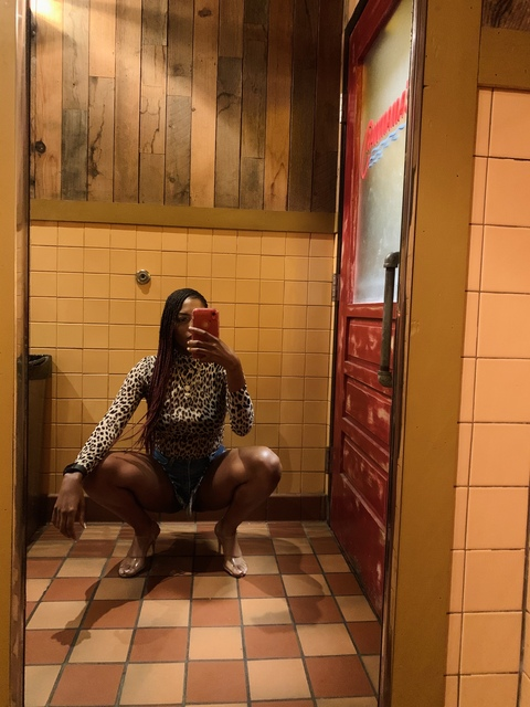 ashkash805 header picture leakfans.com