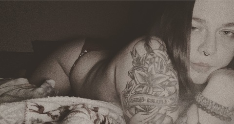 averiimarie header picture leakfans.com