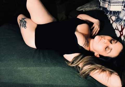 ayyyejay282 header picture leakfans.com