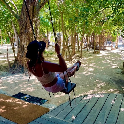 azasianhotwife-dee header picture leakfans.com