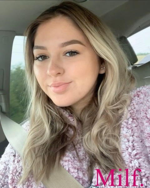 babygirl-21 header picture leakfans.com