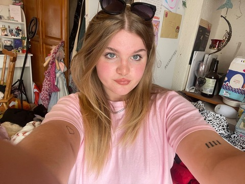 babyvivixo header picture leakfans.com