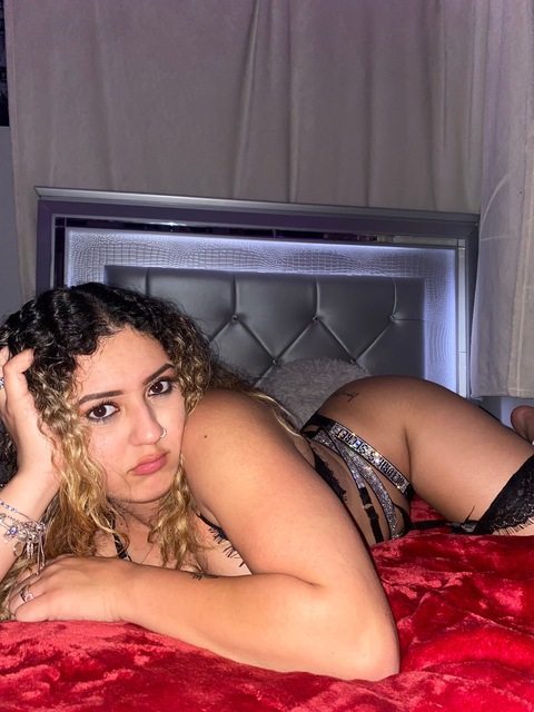 babyymariee19 header picture leakfans.com
