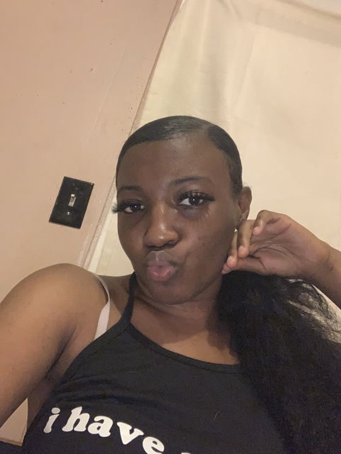 baddie_sky header picture leakfans.com