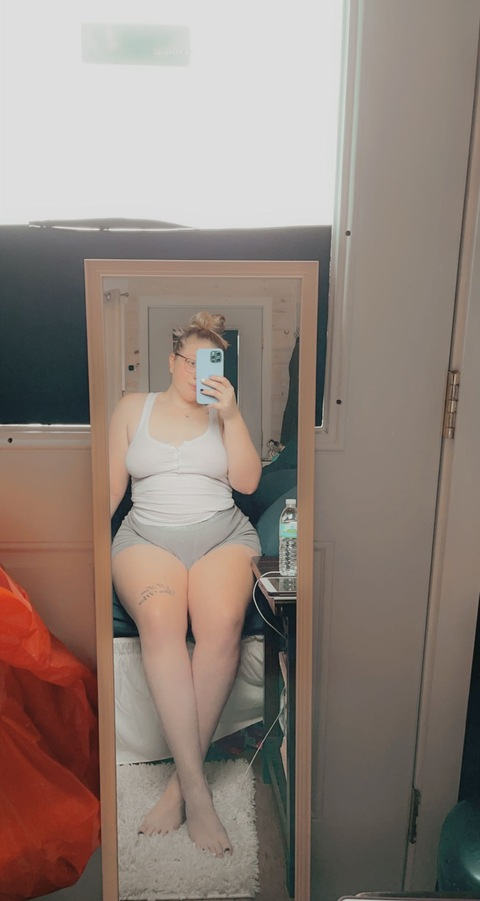 baddiefordayz header picture leakfans.com