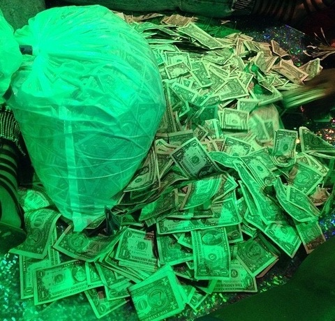 baeebluuu header picture leakfans.com