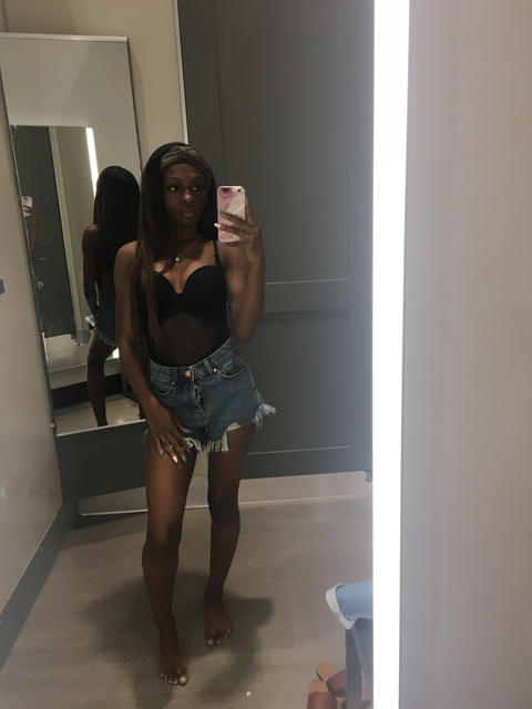 barbienenee header picture leakfans.com