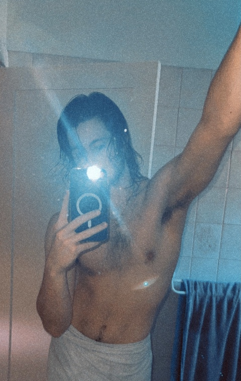 beachy_bumm header picture leakfans.com