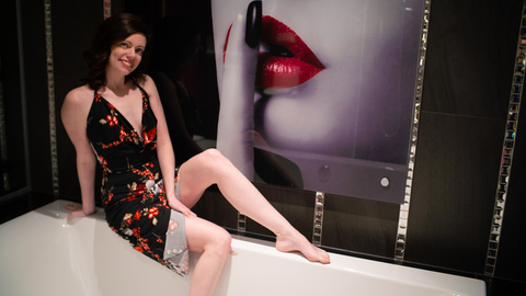 bedroom_eyes_free header picture leakfans.com