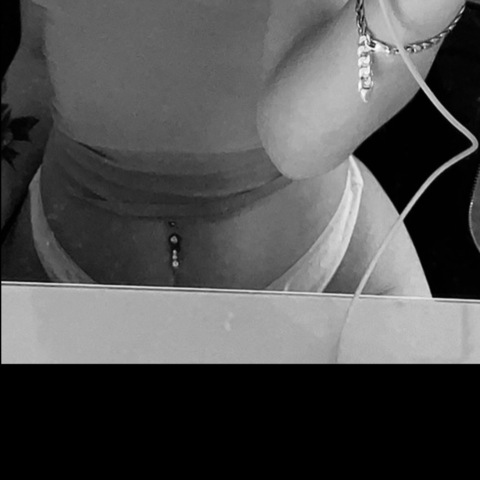 beliinda.38er header picture leakfans.com