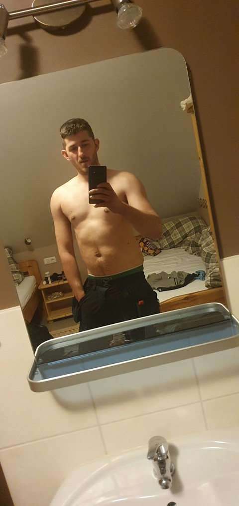 bendczo header picture leakfans.com