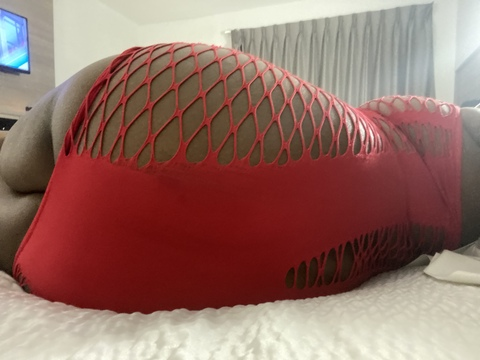 big_booty_bella_babii header picture leakfans.com