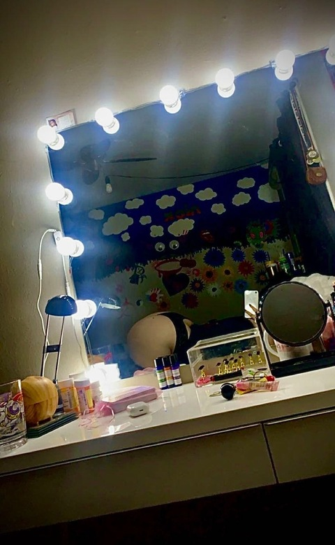 bigbooootybitch header picture leakfans.com