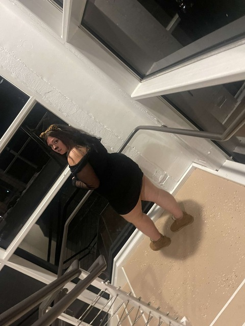 Header of bigbootybrooke03