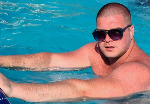 bigdenis header picture leakfans.com