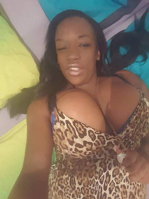 blackpearl1990 header picture leakfans.com