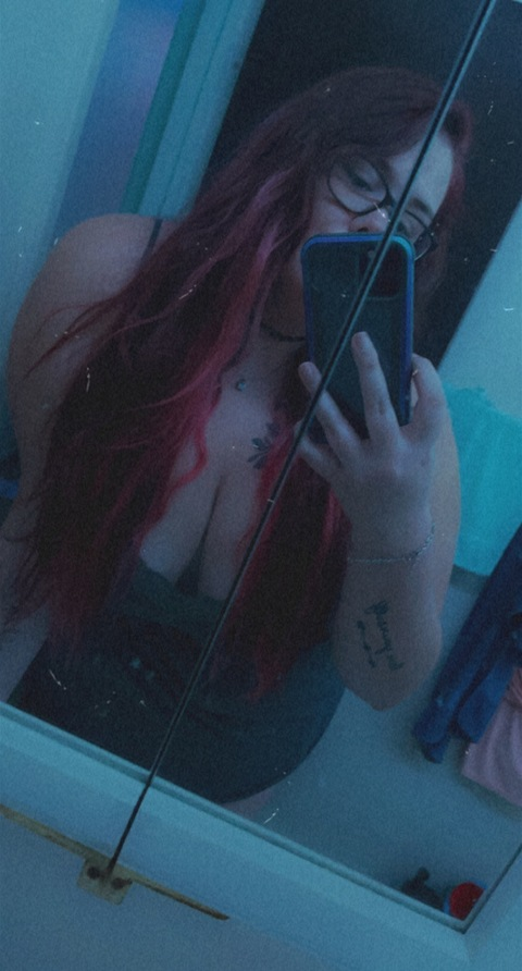 blazed-beauty header picture leakfans.com