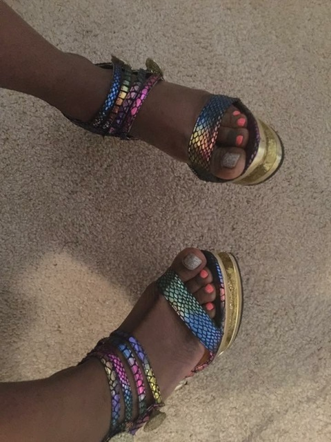 bottomlesschocolate header picture leakfans.com