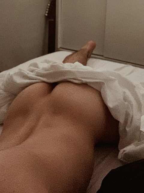 boy.sauvage header picture leakfans.com