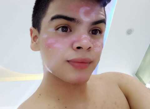 boyfemenine header picture leakfans.com