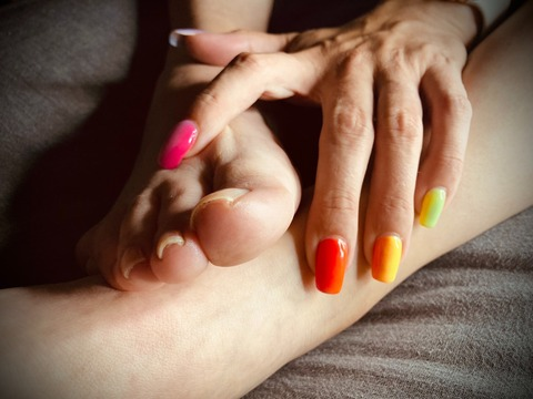 bratty_scarletts_feet header picture leakfans.com