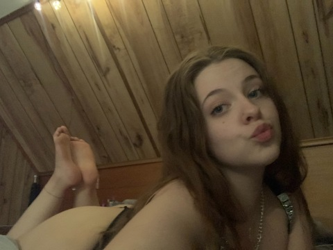 breenbabyyy header picture leakfans.com